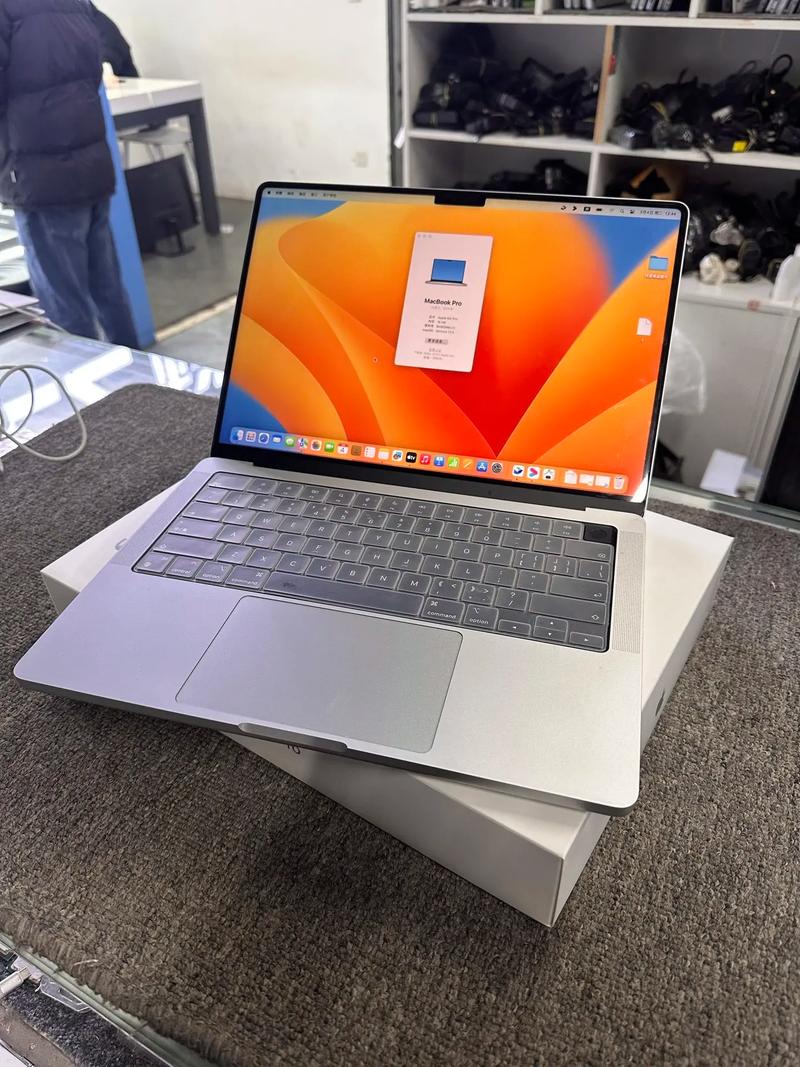 新款macbookpro处理器型号